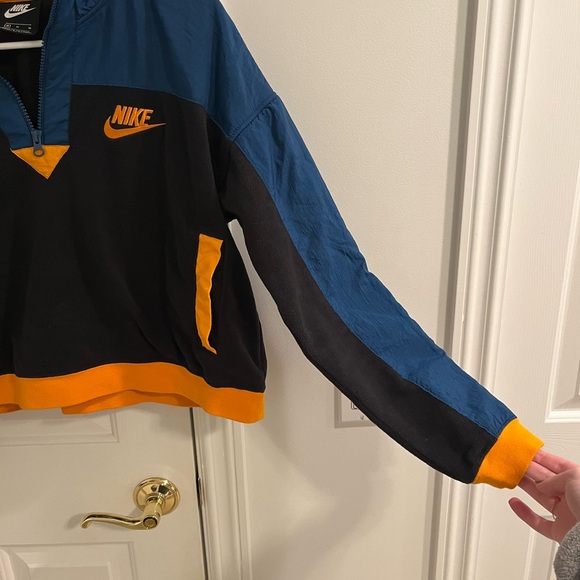 NIKE Cropped Quarter-zip - Picture 2 of 4